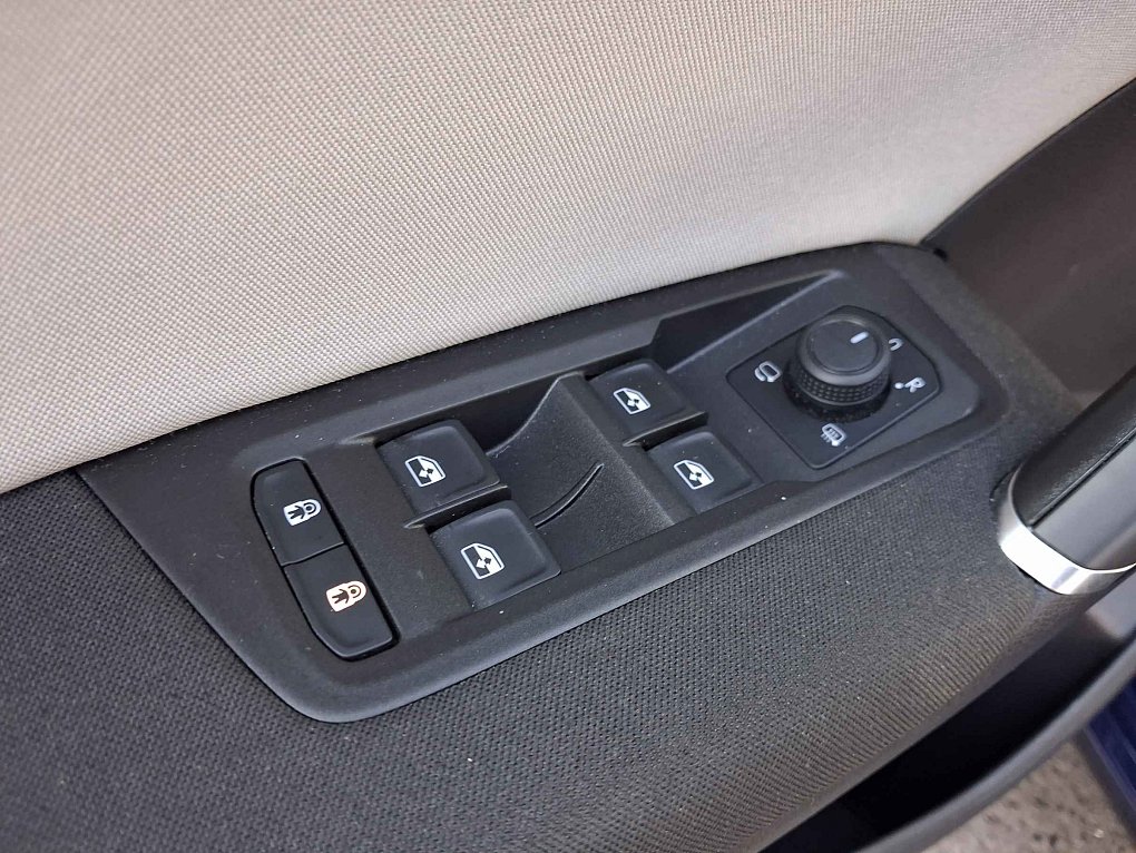 Volkswagen Touran 2.0 TDi 