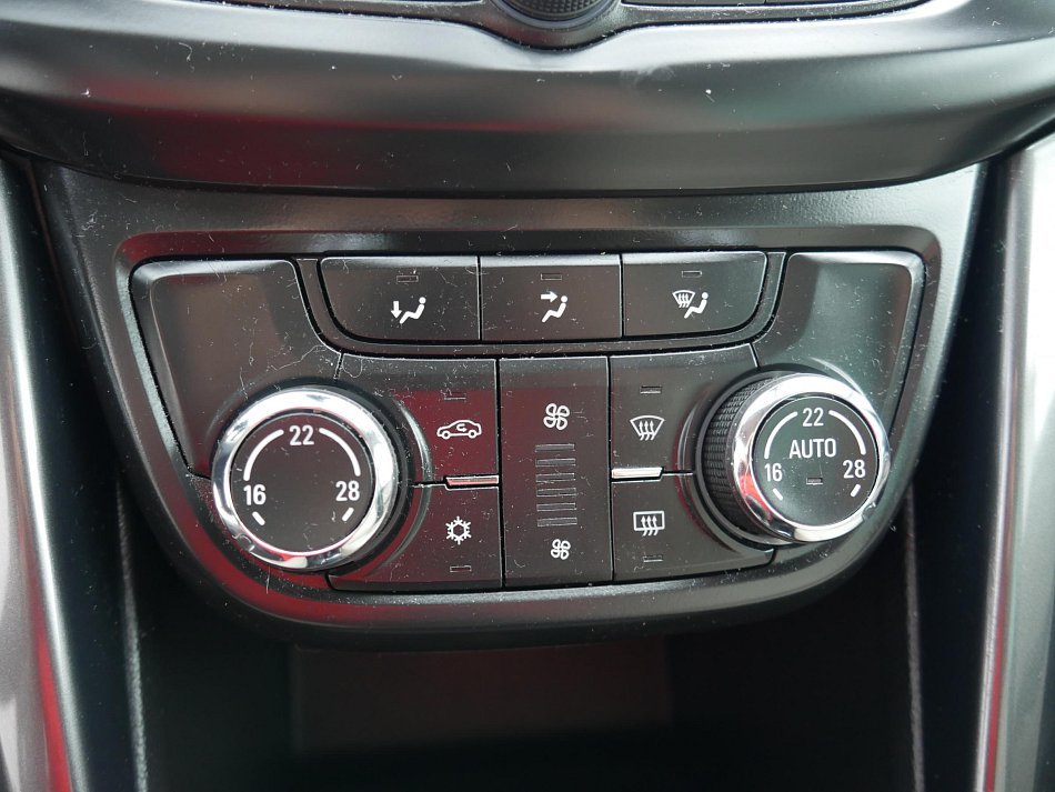 Opel Zafira 1.4i 