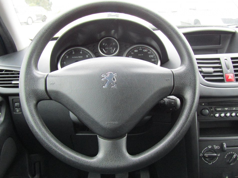 Peugeot 207 1.4i 