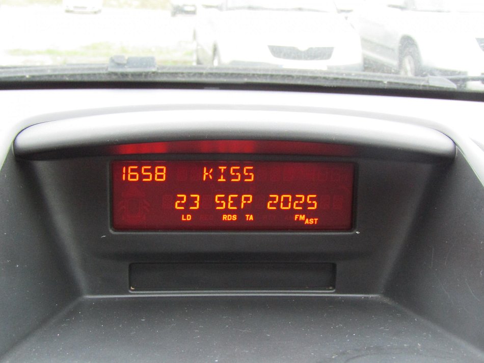 Peugeot 207 1.4i 