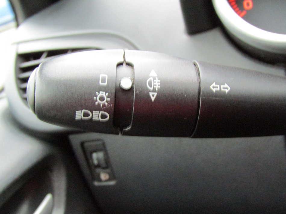 Peugeot 207 1.4i 