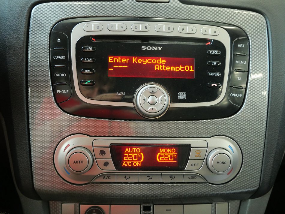 Ford Focus 2.0i 