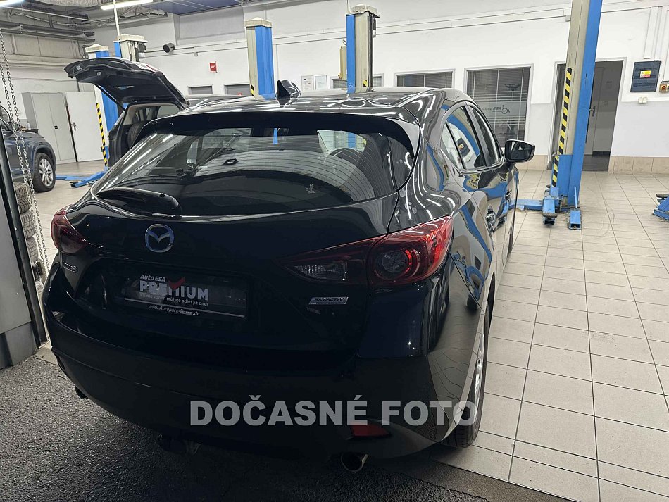Mazda 3 2.0i 