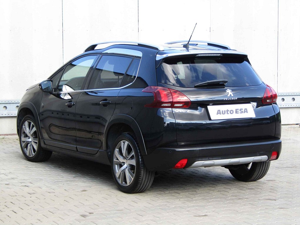 Peugeot 2008 1.2PT Crossway