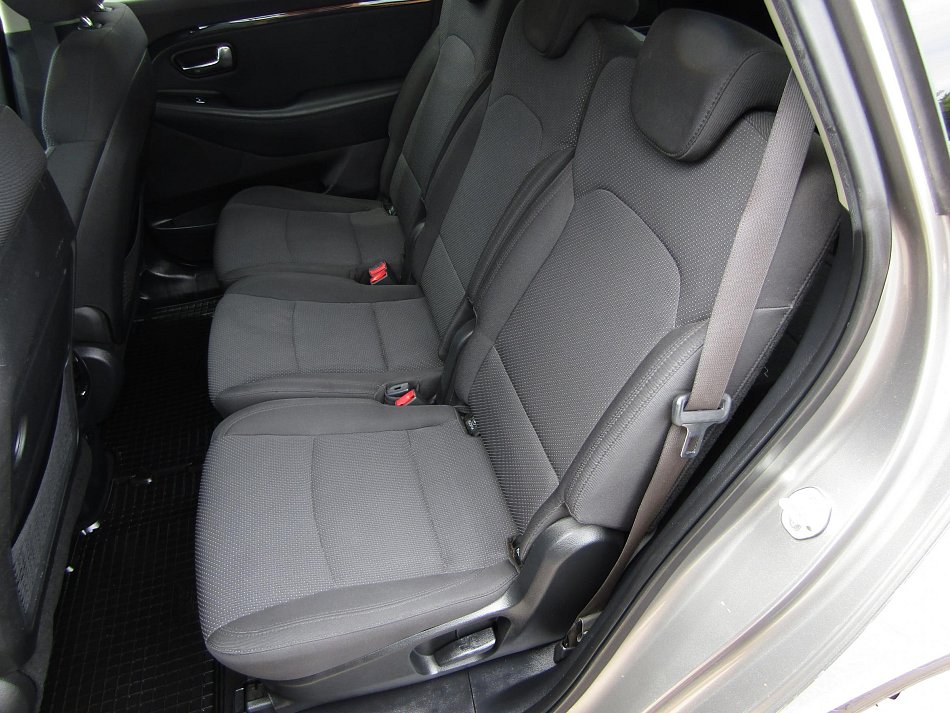 Kia Carens 1.7CRDi 