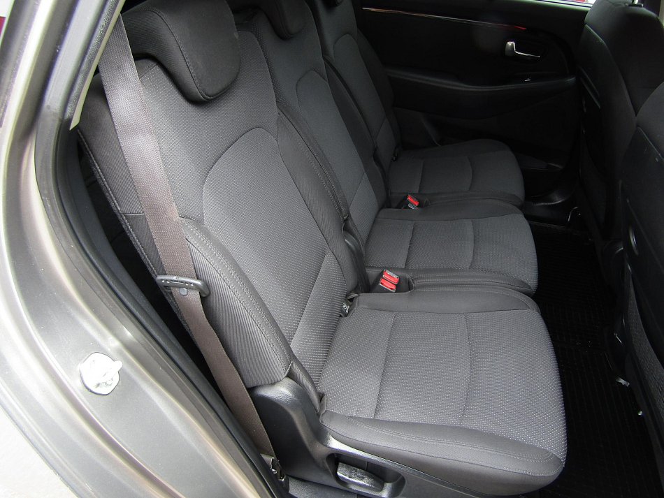 Kia Carens 1.7CRDi 