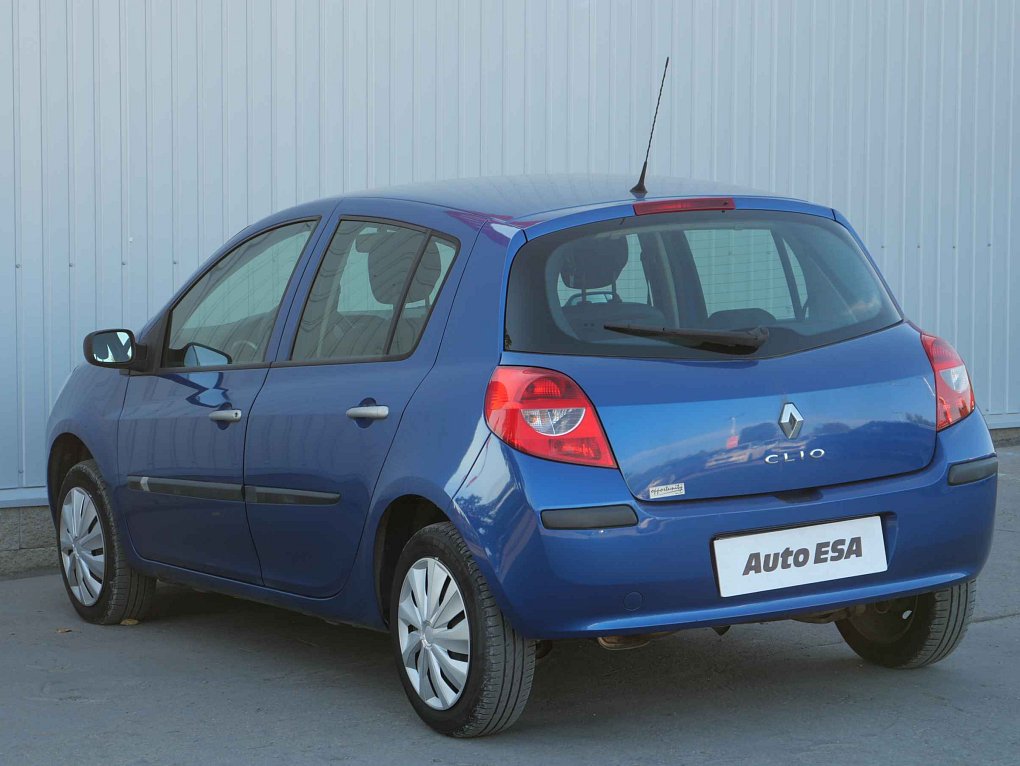 Renault Clio 1.2i 
