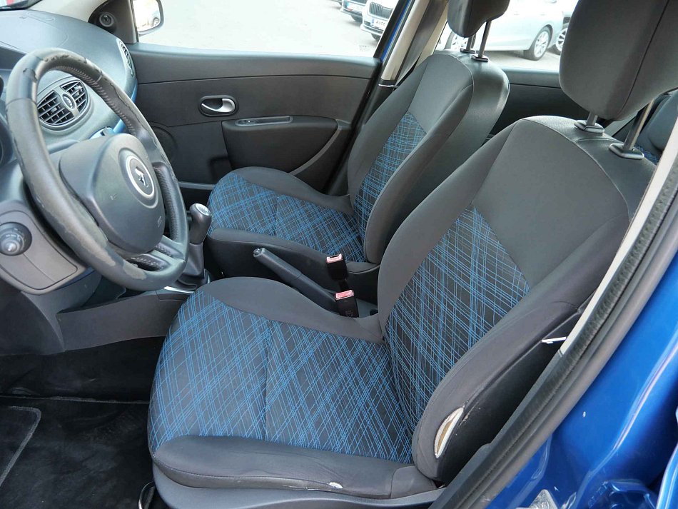Renault Clio 1.2i 