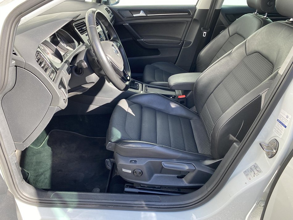 Volkswagen Golf 2.0 TDi Highline