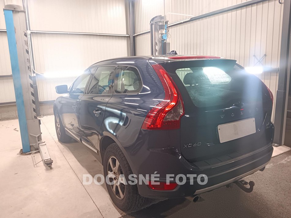 Volvo XC60 2.4 D4 