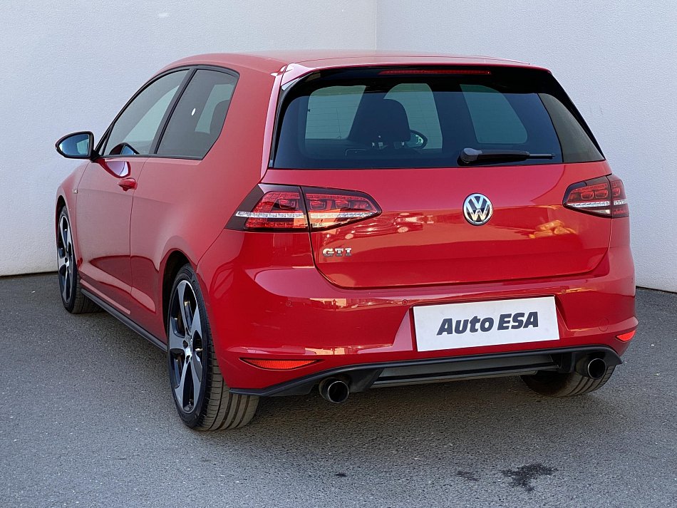 Volkswagen Golf 2.0 TSi GTi