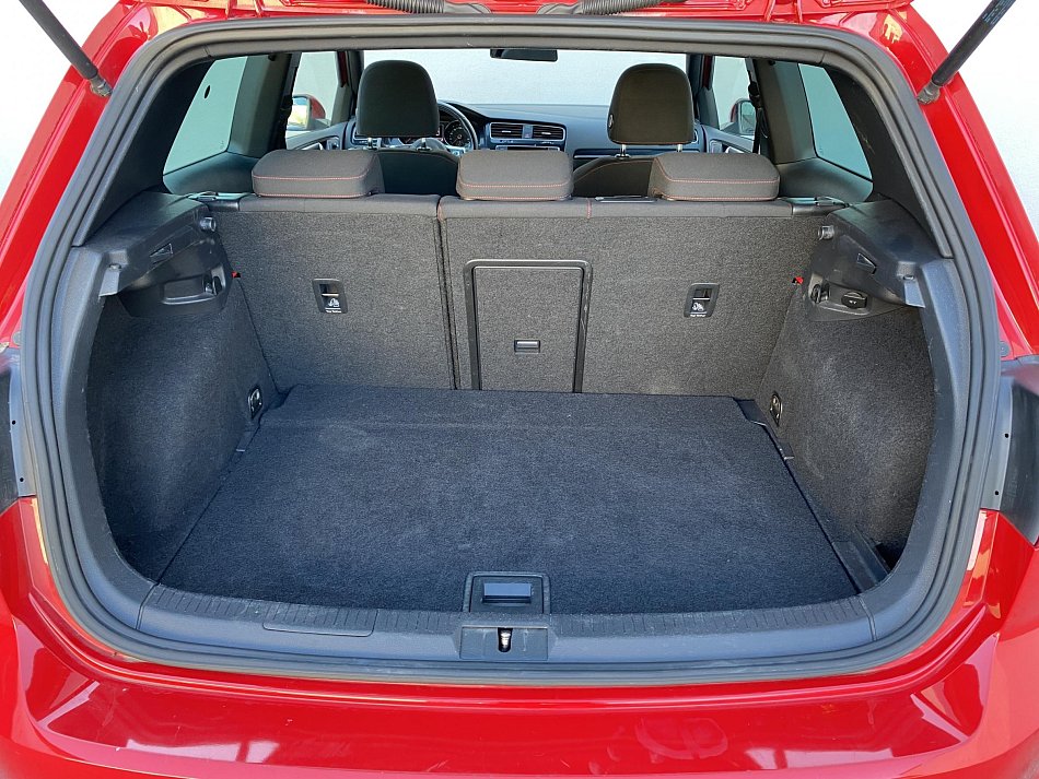 Volkswagen Golf 2.0 TSi GTi