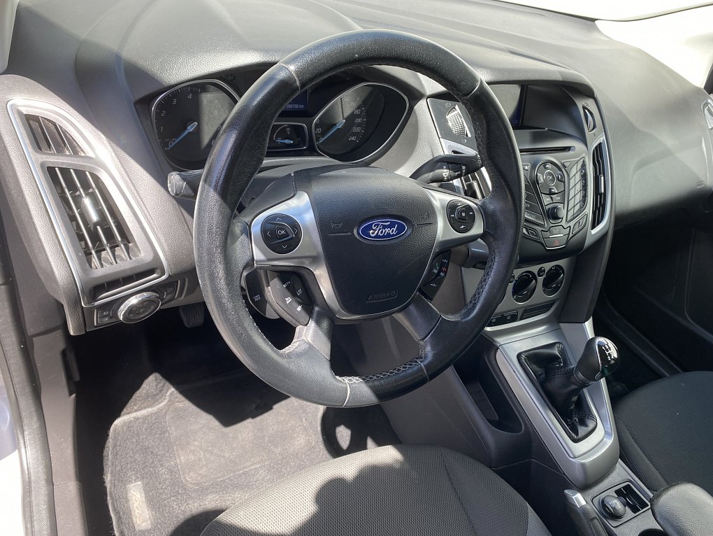 Ford Focus 1.6i 