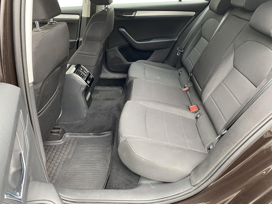 Škoda Superb III 1.4 TSi Ambition