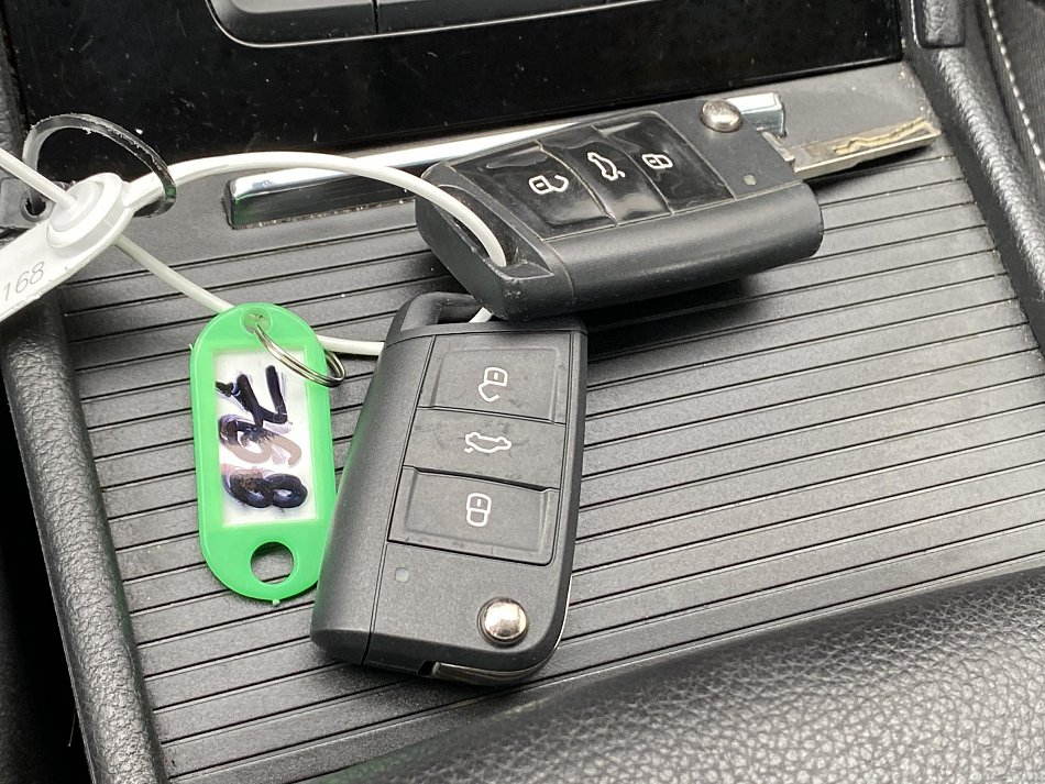 Škoda Superb III 1.4 TSi Ambition