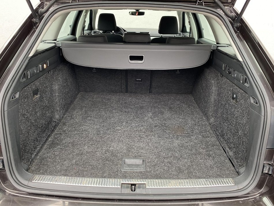 Škoda Superb III 1.4 TSi Ambition