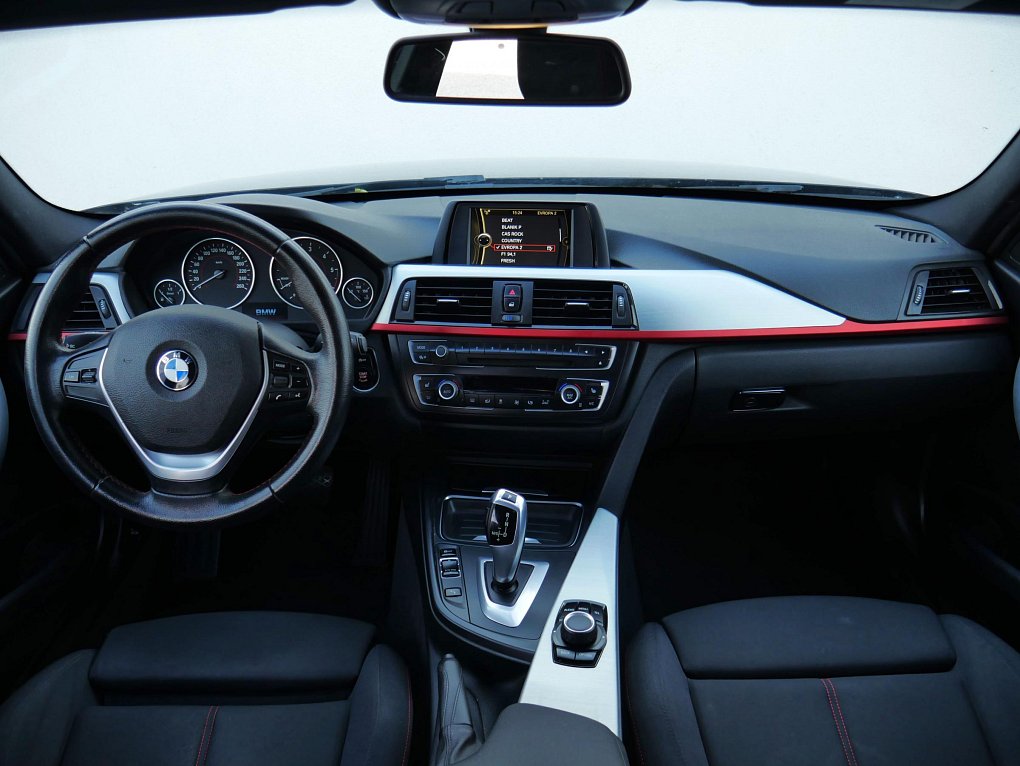 BMW Řada 3 2.0d Sport Line 320d xDrive
