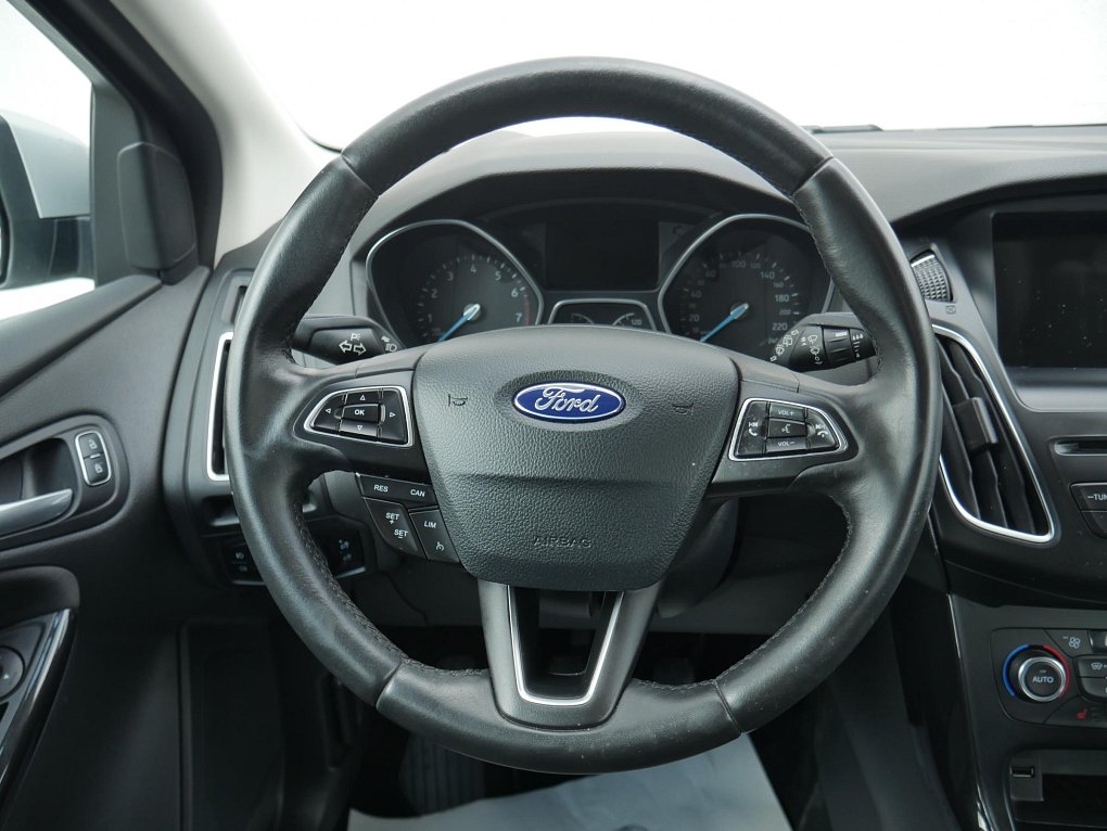 Ford Focus 1.5 EB Titanium