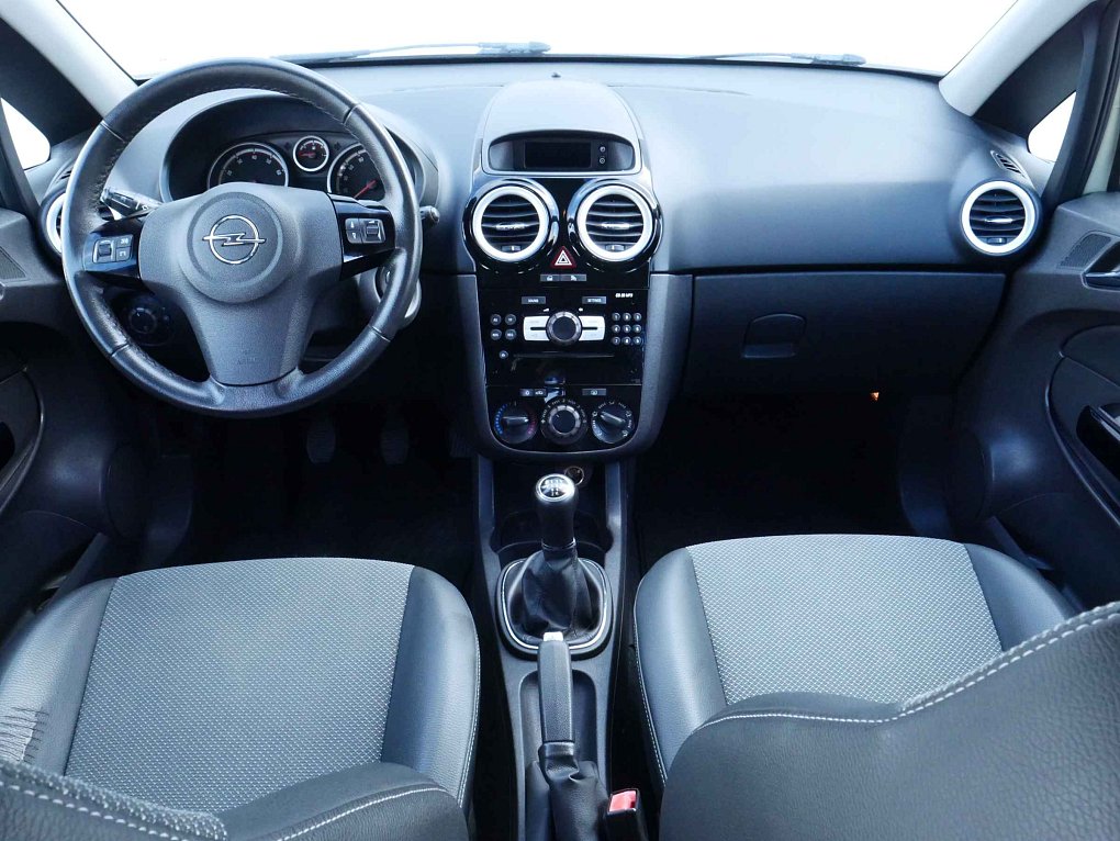 Opel Corsa 1.2 