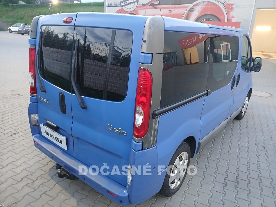 Renault Trafic 2.0dCi 