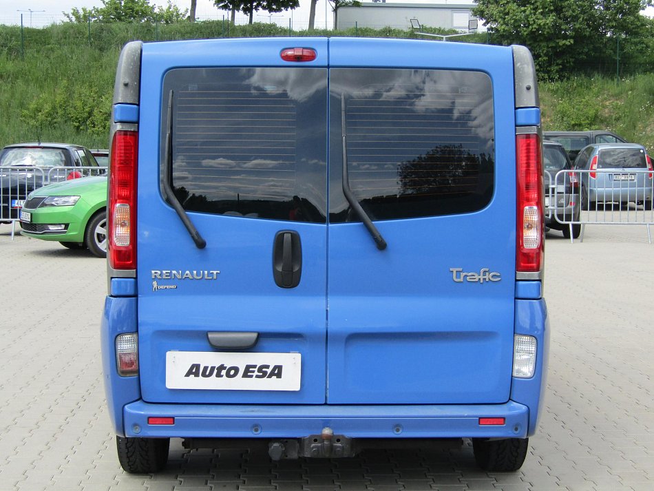 Renault Trafic 2.0dCi 