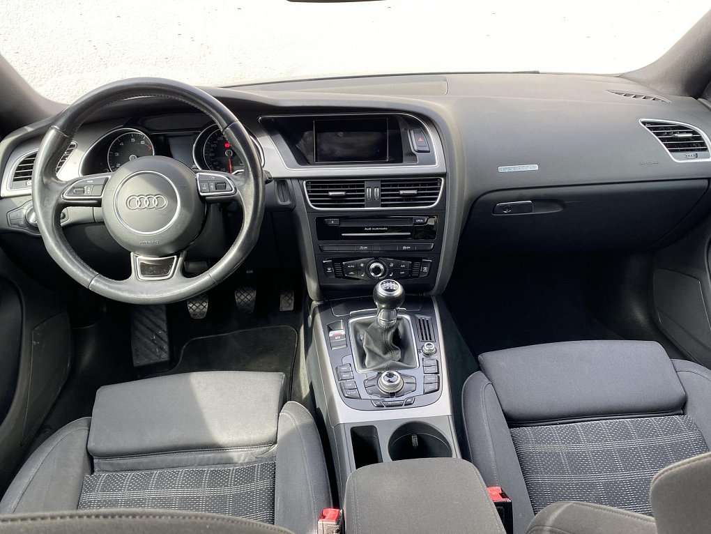 Audi A5 2.0 TFSi S-line quattro