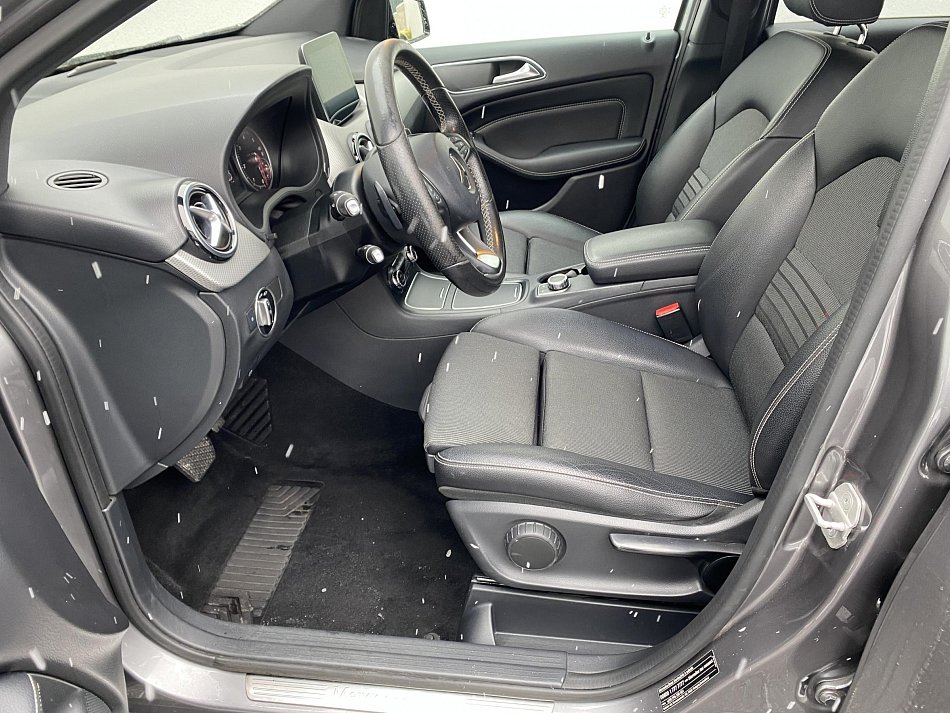 Mercedes-Benz Třída B 2.2 CDi  B200 d