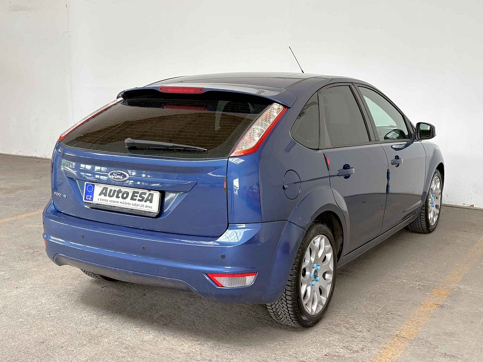 Ford Focus 1.6i 
