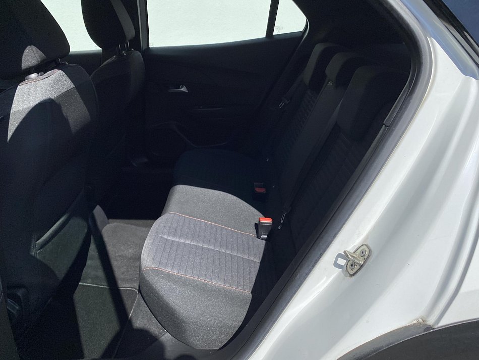 Peugeot 2008 1.5 HDi Active