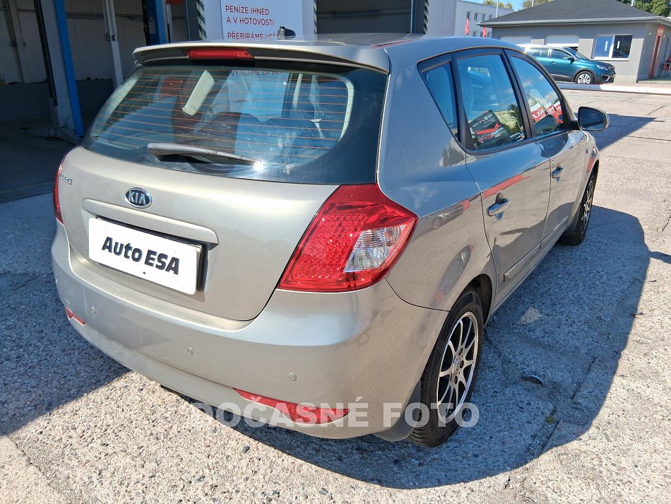 Kia Ceed 1.6 i 