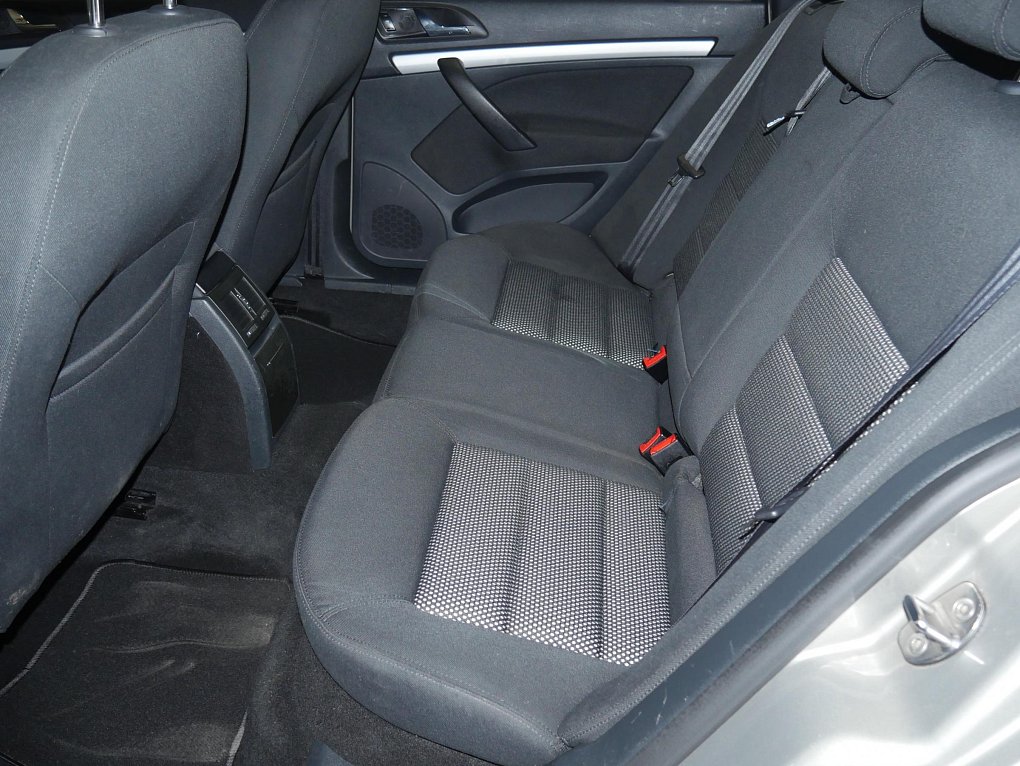 Škoda Octavia II 2.0 TDi Scout 4x4