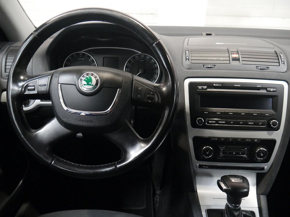 Škoda Octavia II 2.0 TDi Scout 4x4
