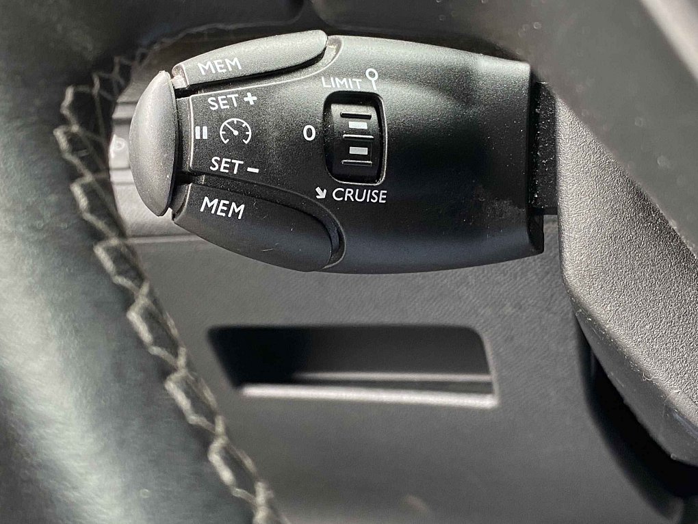Peugeot 5008 1.2 PT Crossway