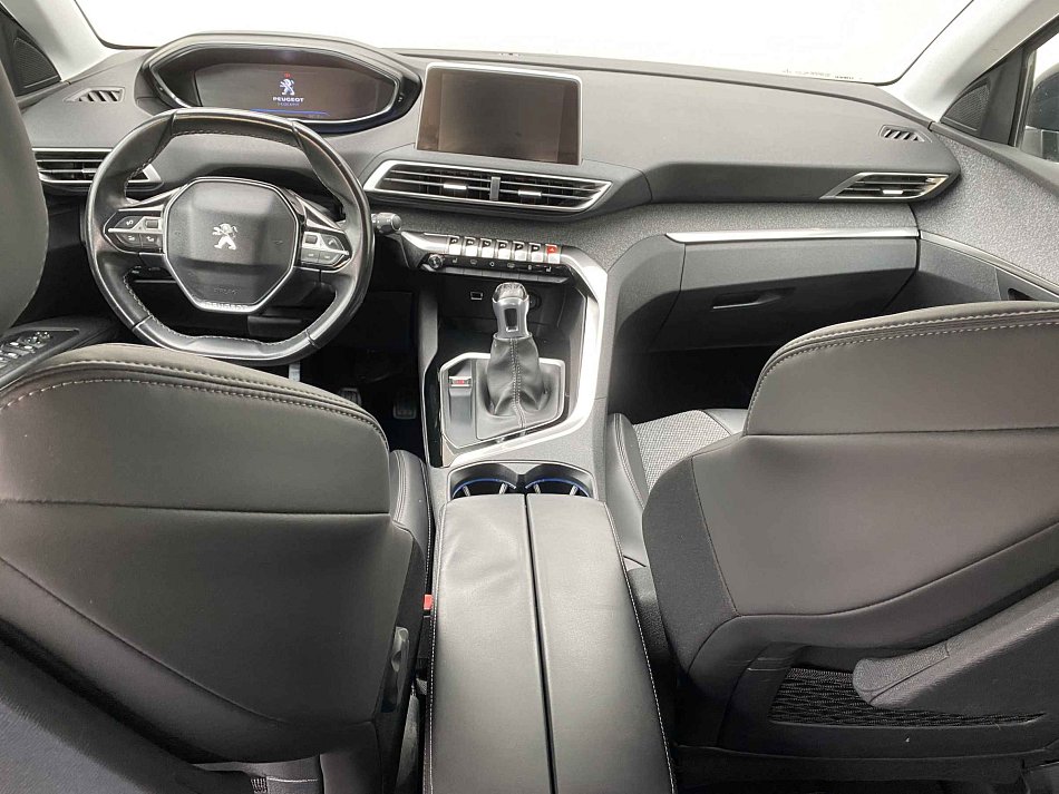 Peugeot 5008 1.2 PT Crossway