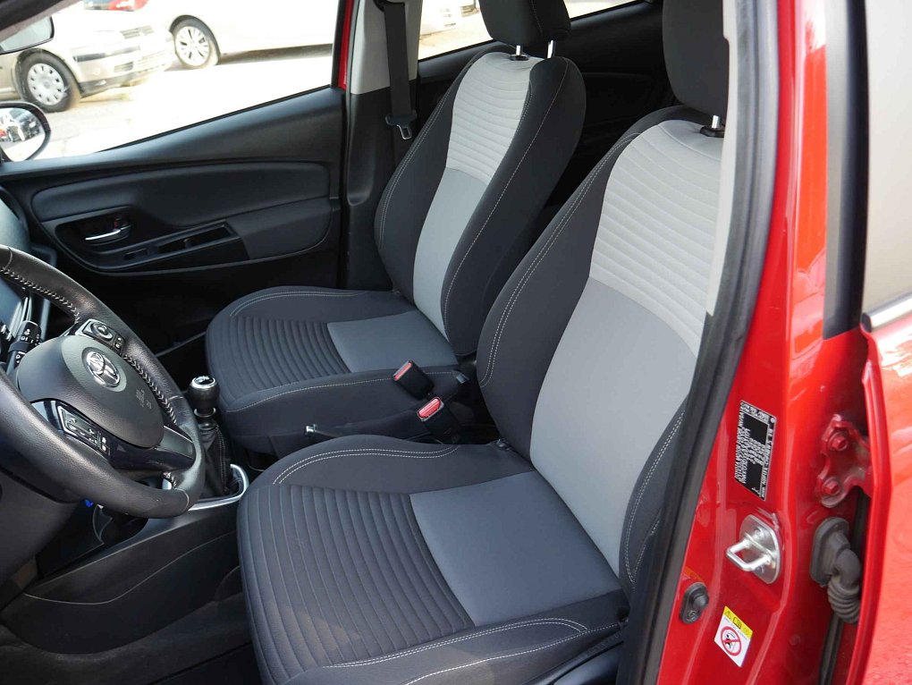 Toyota Yaris 1.5i 