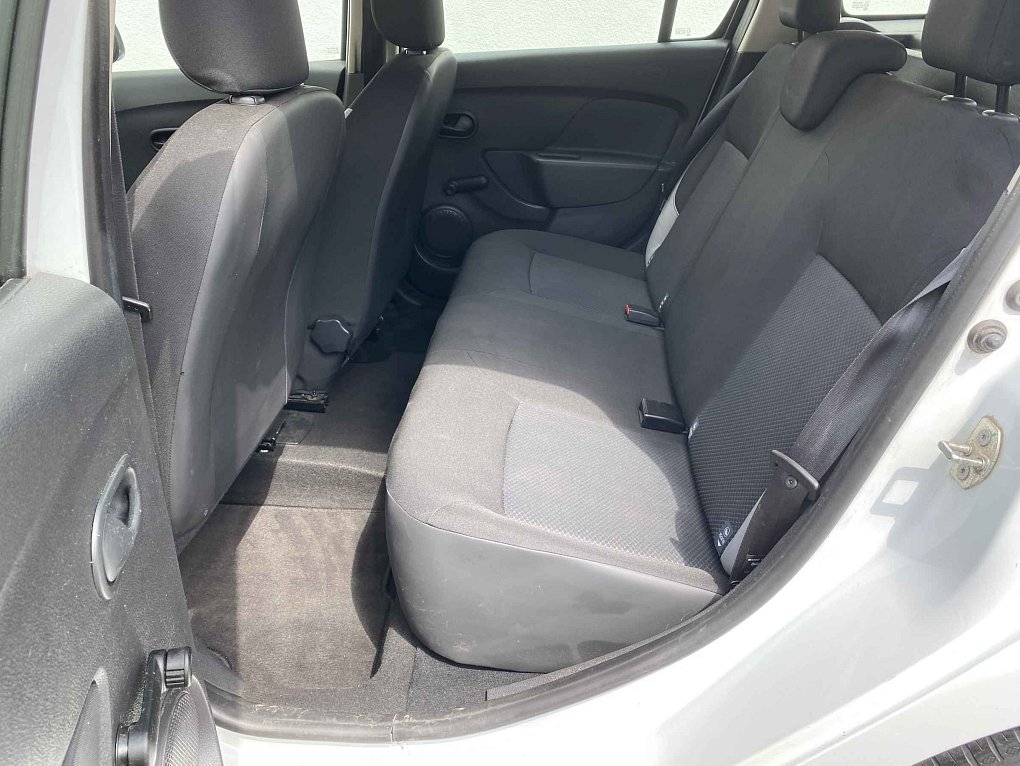 Dacia Logan 1.1i 