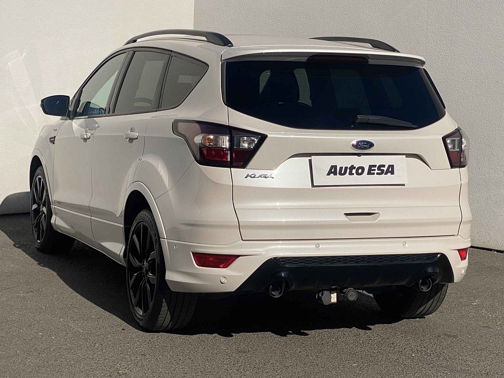 Ford Kuga 2.0 TDCi ST-Line