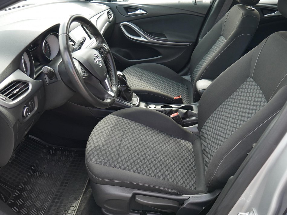 Opel Astra 1.6 CDTI 