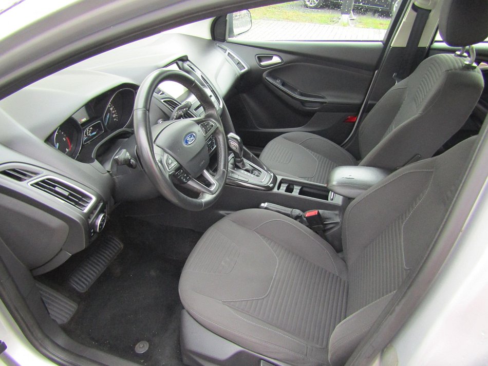 Ford Focus 2.0 TDCi  Powershift