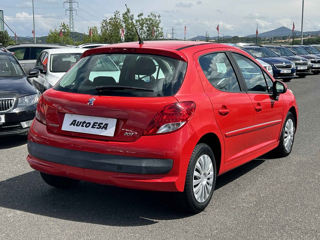 Peugeot 207 1.4i 