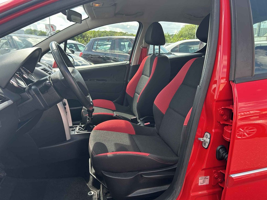 Peugeot 207 1.4i 