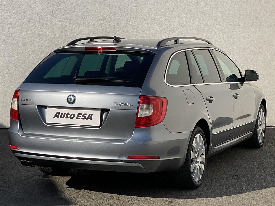 Škoda Superb II 2.0 TDi Elegance 4x4