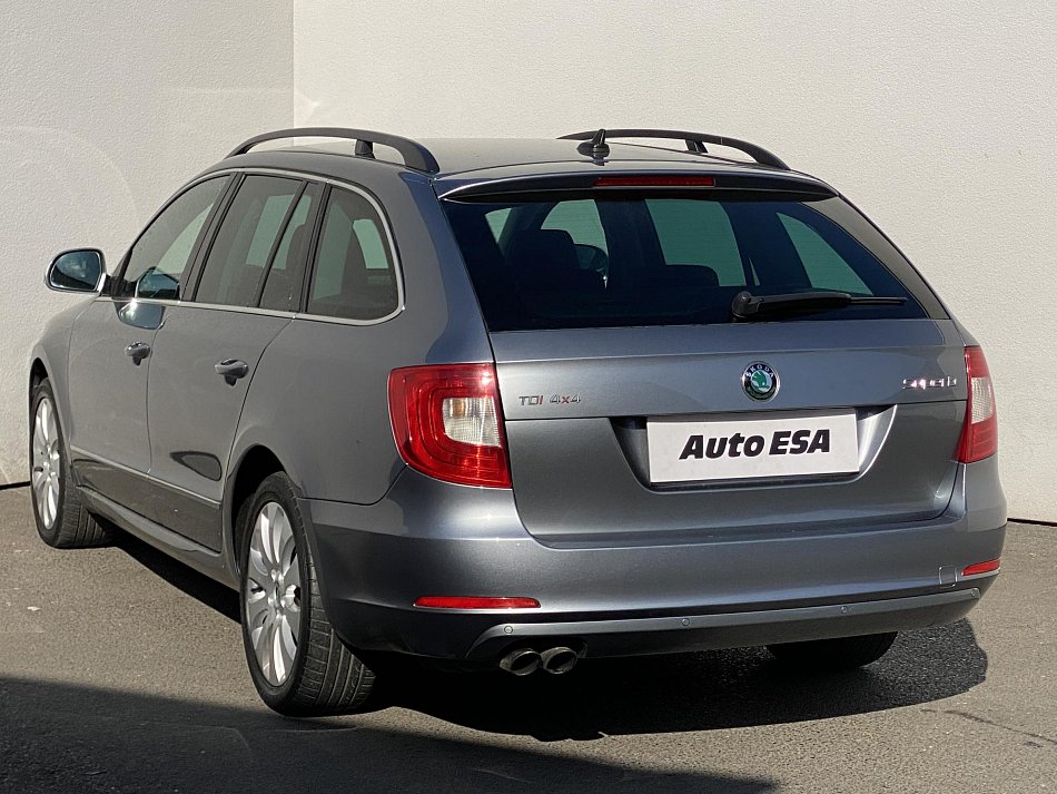 Škoda Superb II 2.0 TDi Elegance 4x4