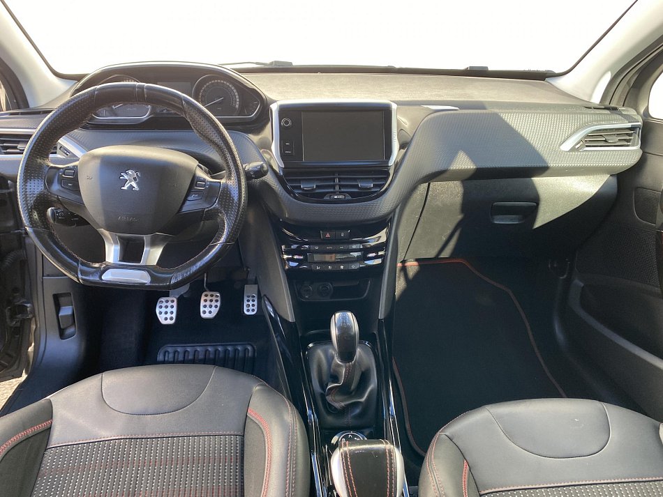 Peugeot 2008 1.2 PT GT Line