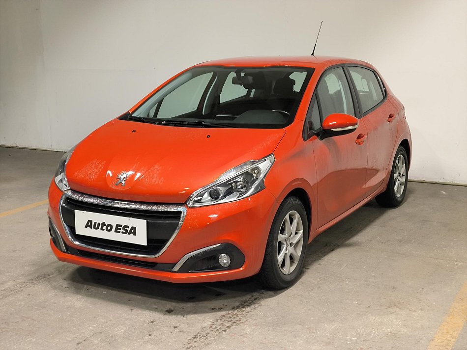 Peugeot 208 1.2PT 