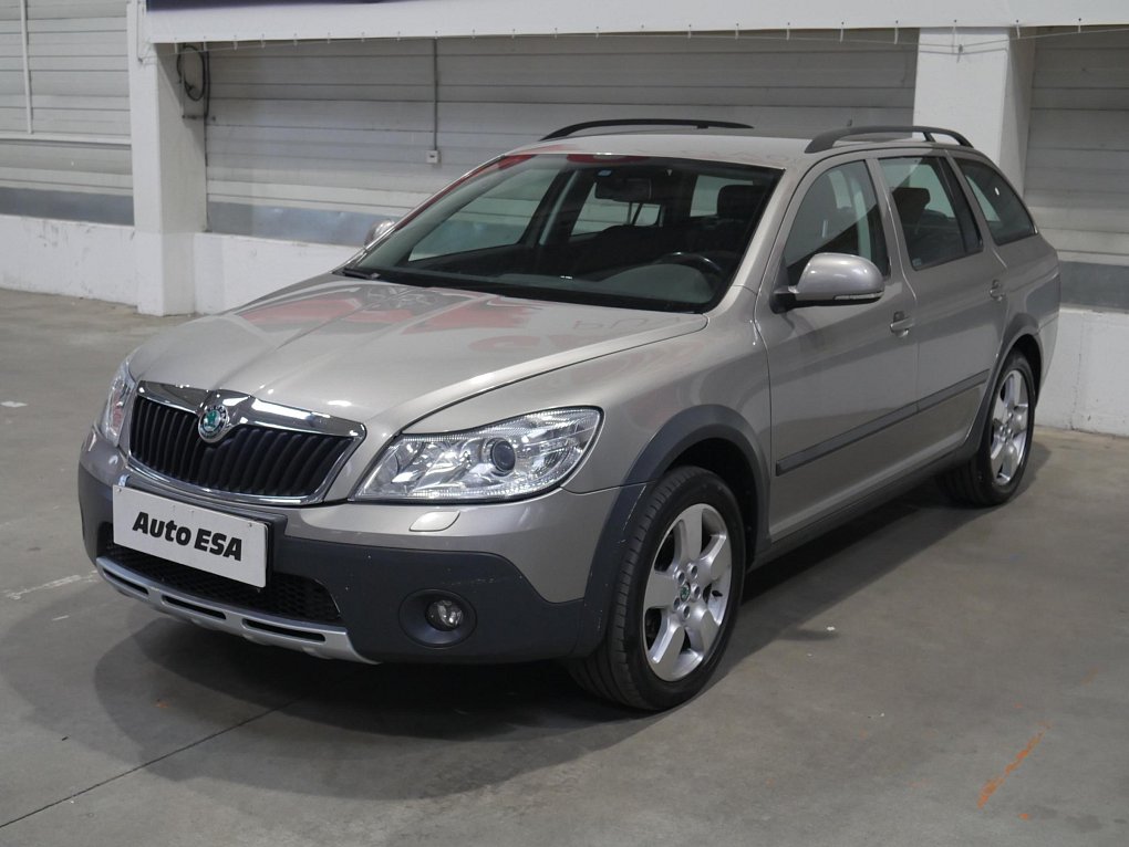 Škoda Octavia II 2.0 TDi Scout 4x4