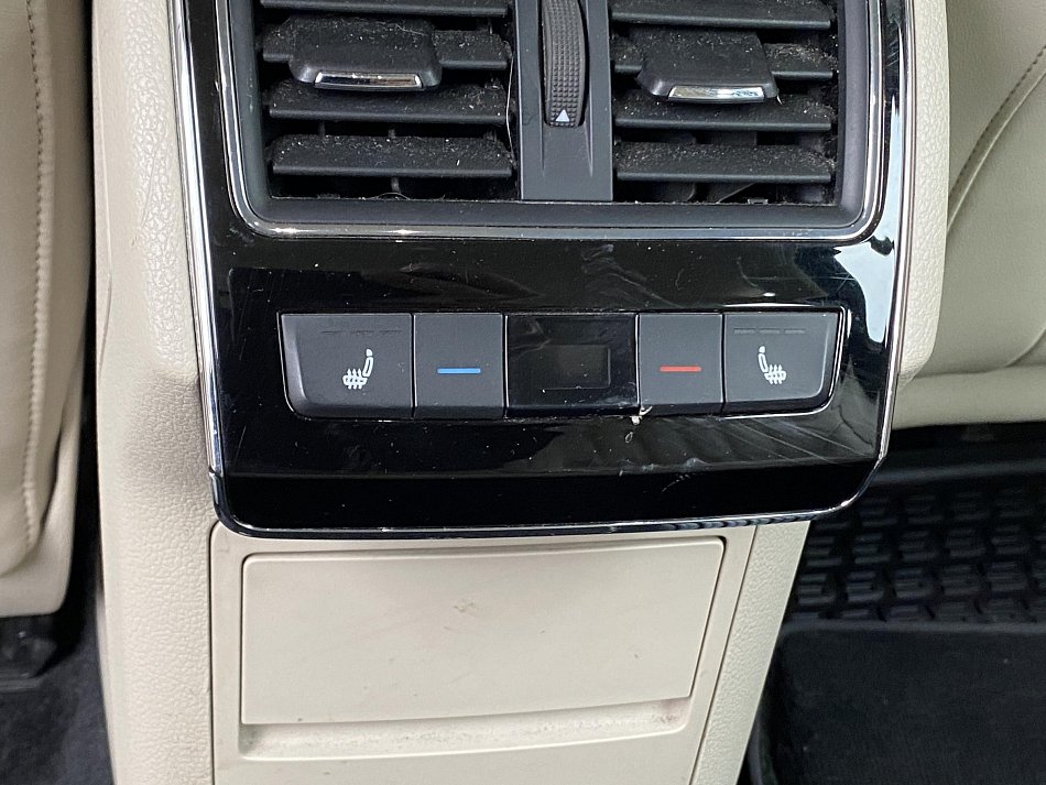 Škoda Superb III 2.0 TSi L&K 4x4