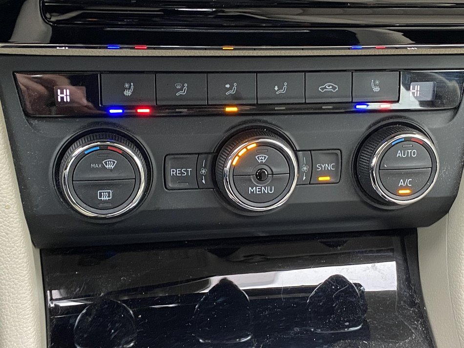 Škoda Superb III 2.0 TSi L&K 4x4