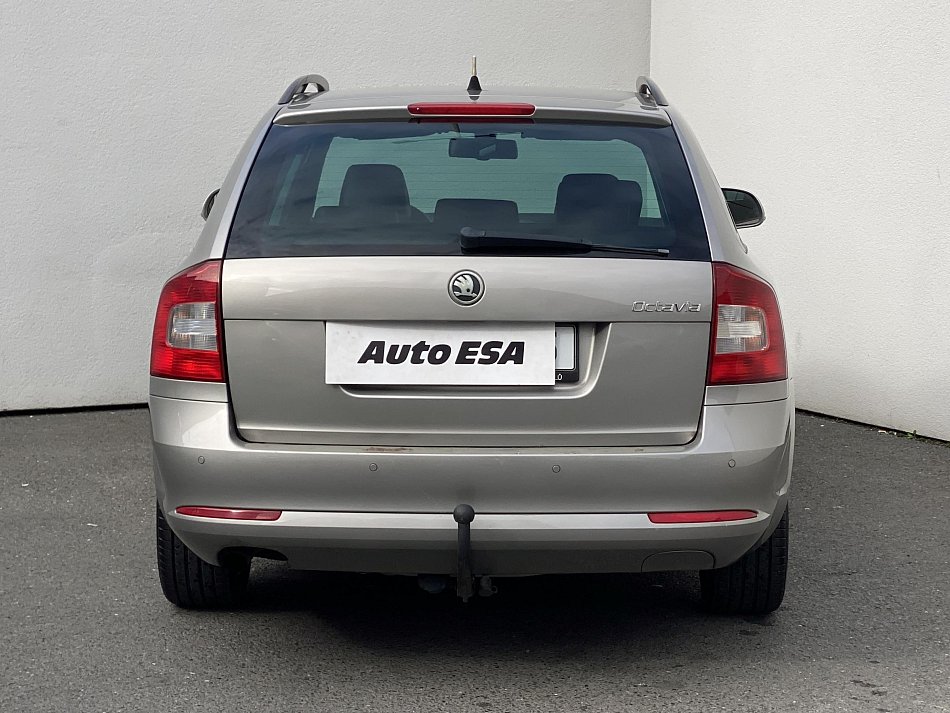 Škoda Octavia II 1.6 TDi Elegance
