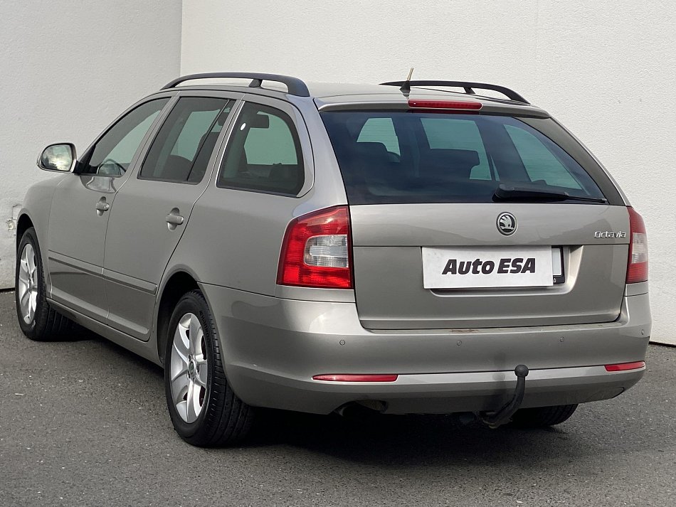 Škoda Octavia II 1.6 TDi Elegance